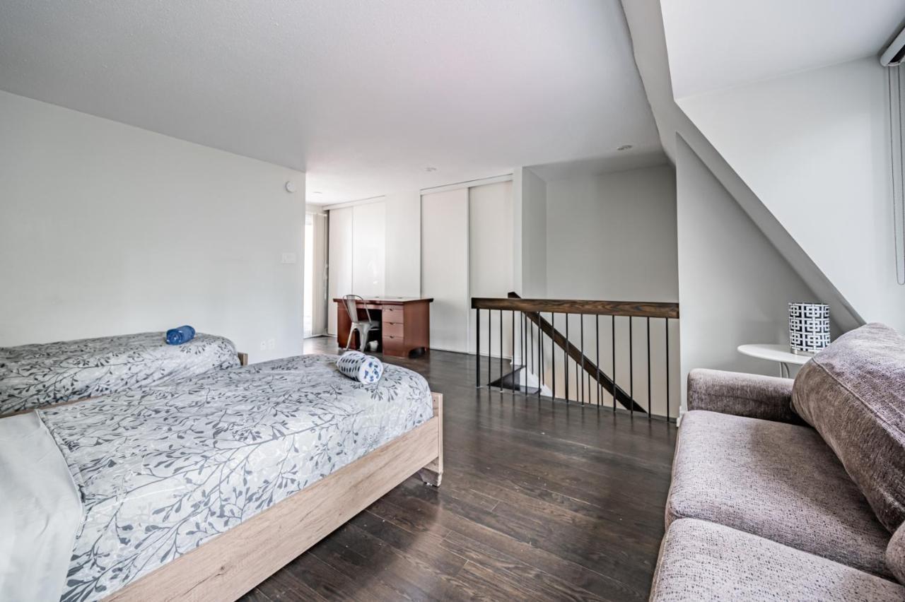 טורונטו Beautiful Property In Downtown Core Close To Subway Station! מראה חיצוני תמונה