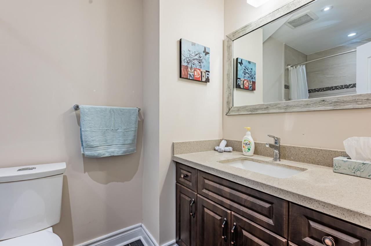 טורונטו Beautiful Property In Downtown Core Close To Subway Station! מראה חיצוני תמונה
