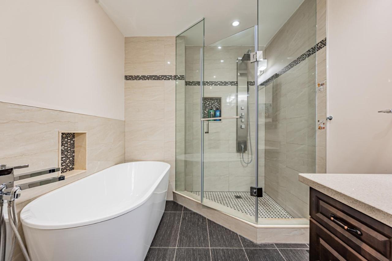 טורונטו Beautiful Property In Downtown Core Close To Subway Station! מראה חיצוני תמונה