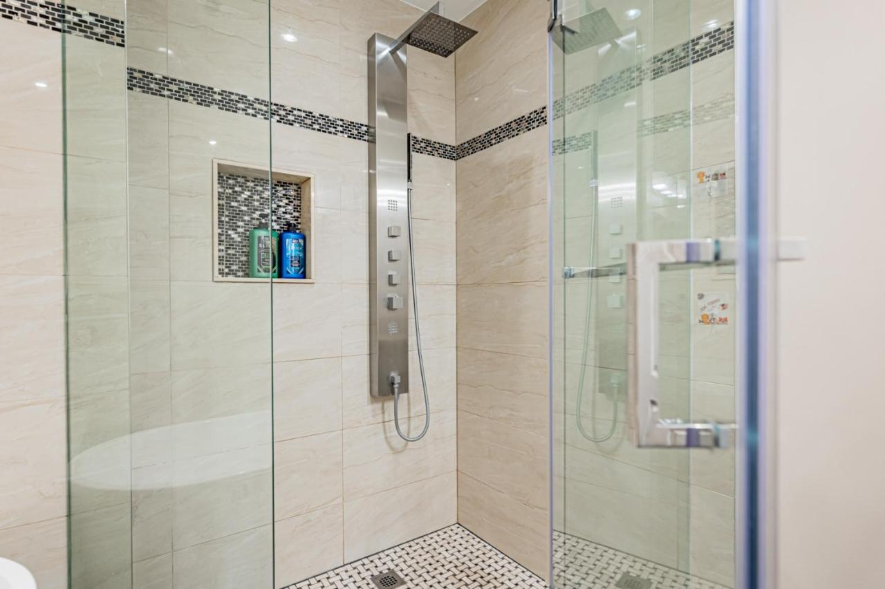 טורונטו Beautiful Property In Downtown Core Close To Subway Station! מראה חיצוני תמונה