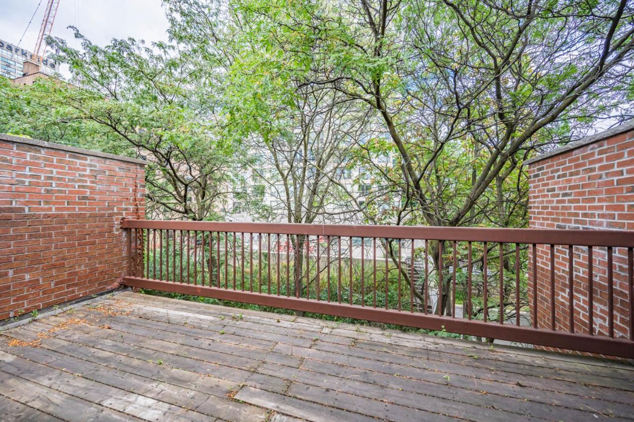 טורונטו Beautiful Property In Downtown Core Close To Subway Station! מראה חיצוני תמונה